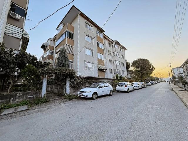 Erenler Yaptaş Bloklarında Kiralık 3+1daire Remax Desıgn