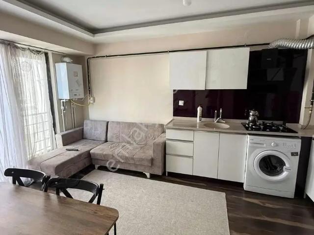 Erenler'de Kiralık Eşyalı 1+1 Daire