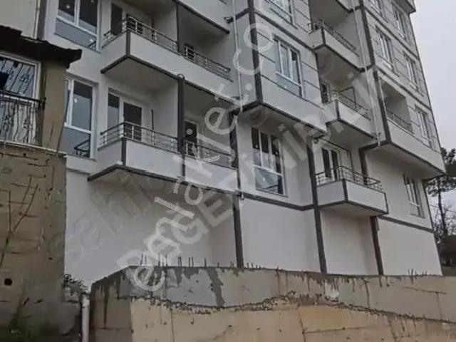 Erenler'de Sıfır Deniz Manzaralı Daire