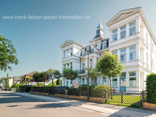 Erfüllen Sie sich den Traum vom Wohnen in einer Villa in Strandnähe