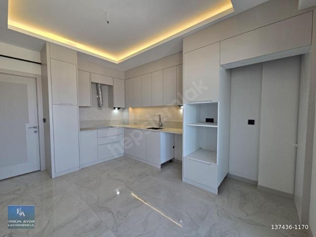 ERGÜN AYDINDAN 2+1 130m2 Ebeveyn Banyolu Çamaşır Odalı Lüx Daire