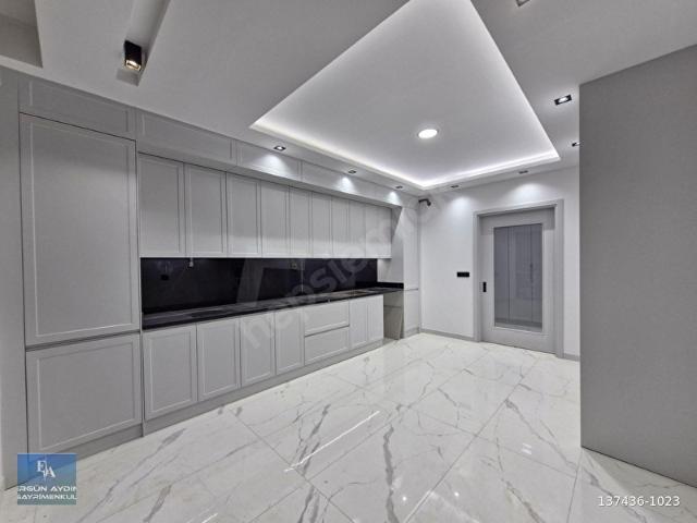 ERGÜN AYDIN'DAN Tank Meydanı Yakınında Site İçi Lüx Daire