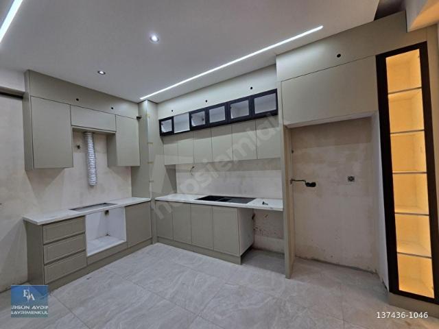 ERGÜN AYDIN'DAN Yenişafak'da 2+1 140m2 Ebeveyn Banyolu Lüx Daire