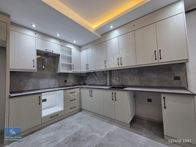 ERGÜN AYDIN'DAN Yenişafak'da 3+1 150m2 Arakat Lüx Daire