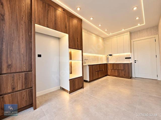 ERGÜN AYDINDAN Yenişafak'da 3+1 170m2 Arakat Lüx Daire