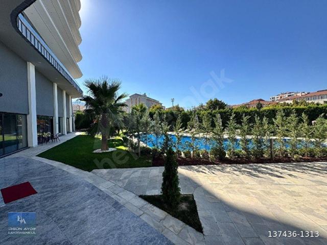 ERGÜN AYDINDAN ŞEMİKLER'DE SİTE İÇİ HAVUZLU LÜX DAİRE