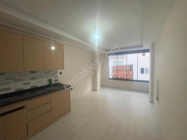 Ergün’den Foruma Avm’ye Yürüme Mesafesinde 1+1 Kiralık Daire!