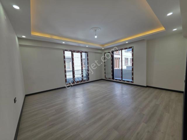 Ergünler İnşaattan Hastane Dibinde 100 M2 Satılık Arakat Daire