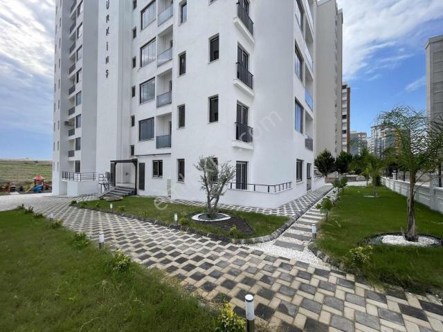 Erguvan Bul.yenı Bınada Lux Iscılıklı D.gazlı 2+1