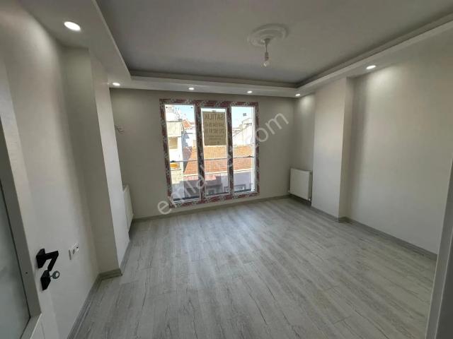 Ergüven İnşaat Tan Sıfır Tapu Masrafı Yok 2+1 3.kat Asansörlü