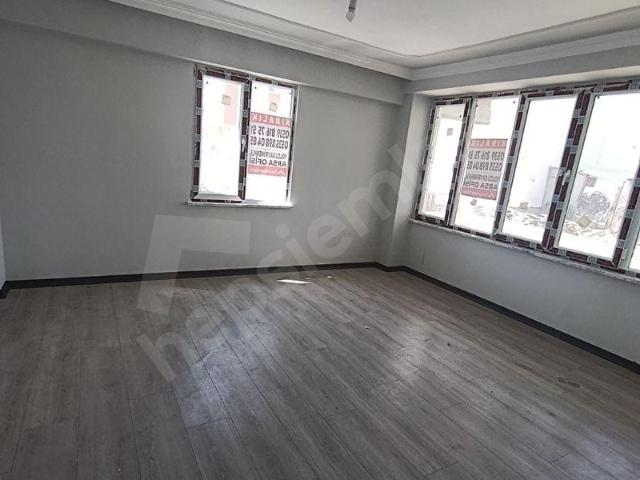ERGENE CUMHURİYET MAHALLESİNDE SIFIR 2+1 KİRALIK DAİRE