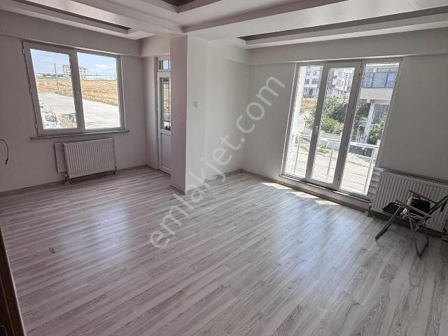 Ergene Cumhuriyet Mah De 2+1 Kiralık Daire