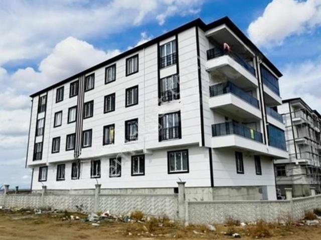 Ergene Cumhuriyet Site İçi Geniş 2+1