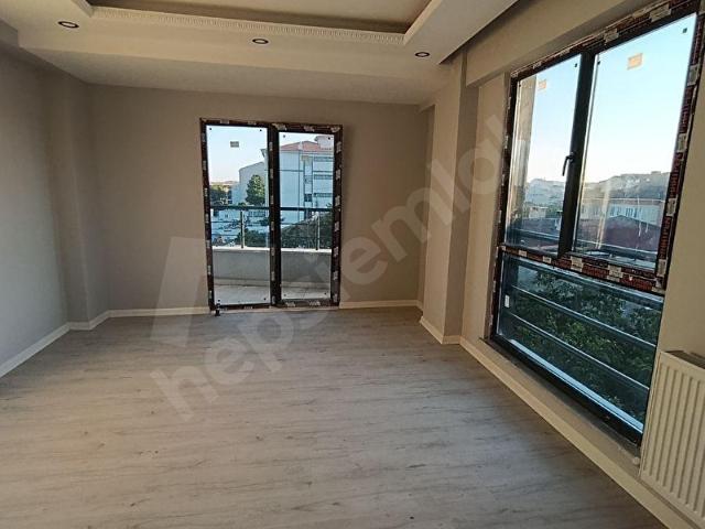 ERGENE SAĞLIK MAHALLESİ'NDE 2+1 SATILIK DAİRE