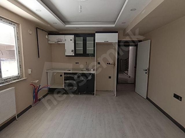 ERGENE SAĞLIK MAHALLESİ'NDE SIFIR 2+1 SATILIK AÇIK MUTFAK DAİRE