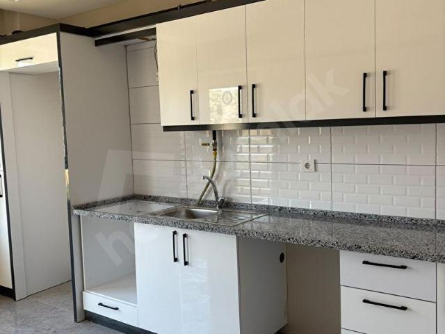 ERGENEKON MAHALLESİNDE 135m2 3+1 KİRALIK SIFIR DAİRE