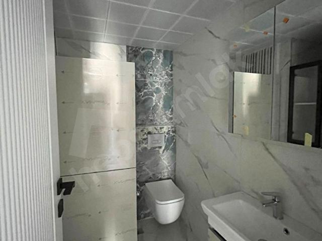 Ergenekonda satılık 2+1 90m2 sıfır daire 3.kat