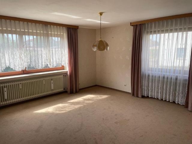 Ergeschosswohnung in Babenhausen mit Terrasse