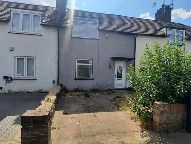 Erith, Kent DA8 Studio to rent £675 pcm £156 pw