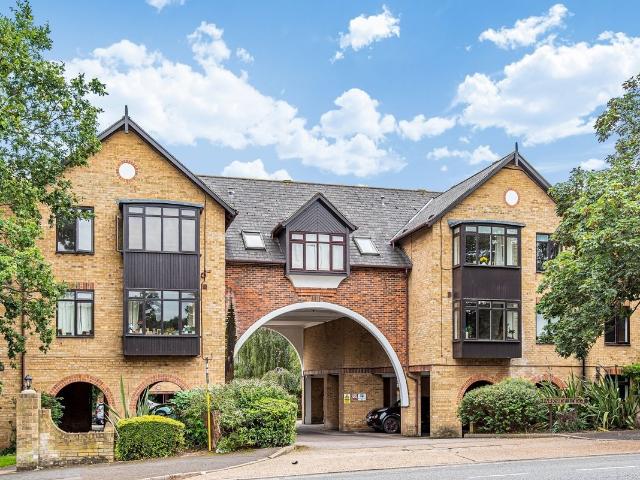 Erith Road, Belvedere DA17, Studio to rent, £1,150 pcm | PrimeLocation
