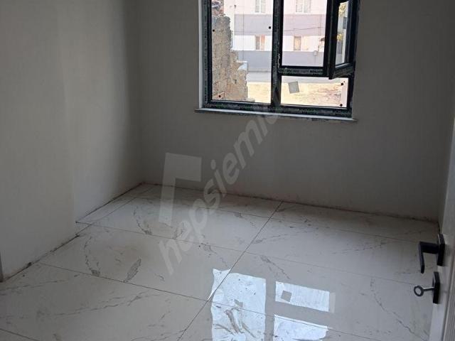 ERİM EMLAKTAN ESENTEPE DE EMNİYET ARKASINDA SIFIR 2+1 DAİRE