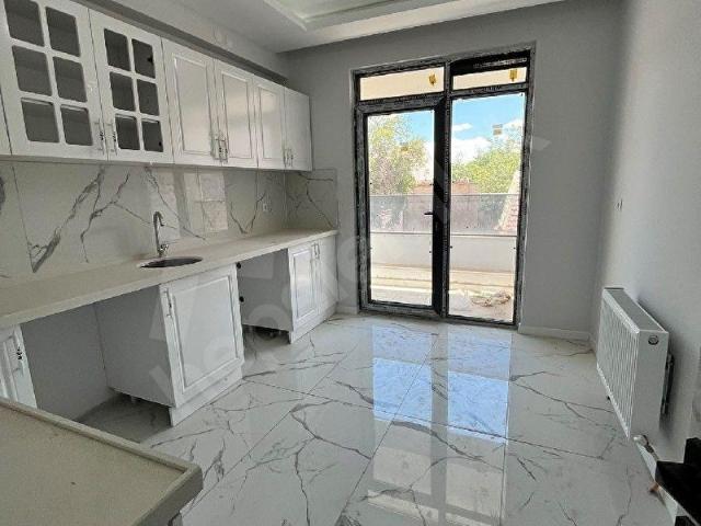ERİM EMLAKTAN ESENTEPE DE SATILIK SIFIR 3+1 DAİRE