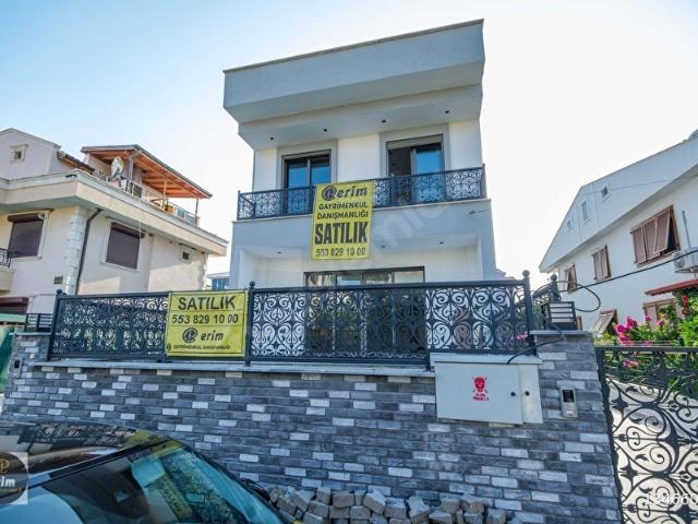 ERİMDEN Fenerde Denize 50 mt mesafe fırsat fiyat 5+1 lüx villa