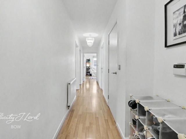 Eric Street, LONDON 1 bed in a house share to rent £1,225 pcm £283 pw