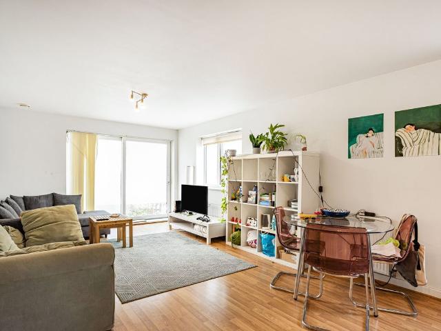 Eric Street, London E3, 3 bed flat to rent, £2,950 pcm | PrimeLocation