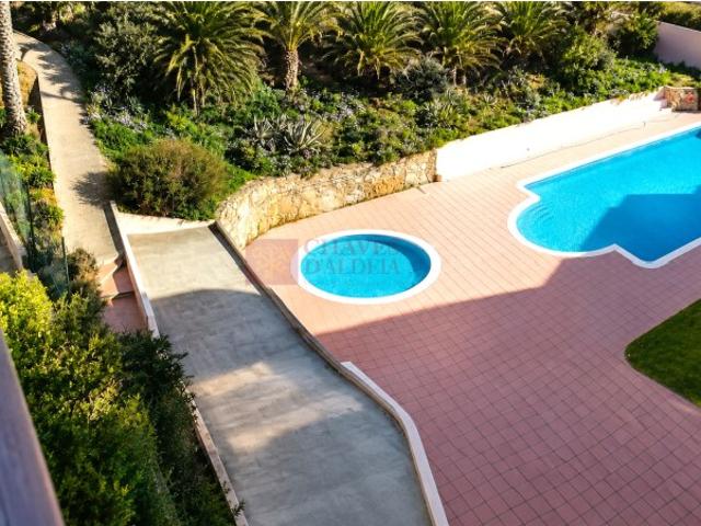 Ericeira T1 Mobilado com piscina e court tenis centro