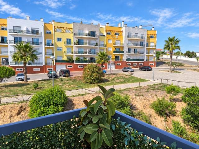 Ericeira T1 com Varanda, Elevador e perto das praias e do centro