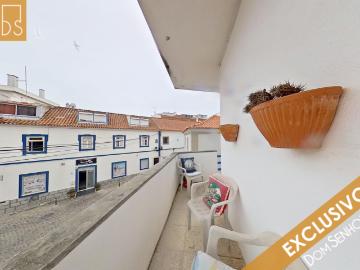 Ericeira Bem No Centro Mobilado Cozinha Equipada Marquise e Soalheira Varanda a todo o comprimento Excelente para grelhados