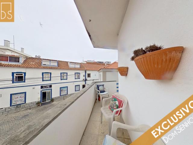 Ericeira Bem No Centro Mobilado Cozinha Equipada Marquise e Soalheira Varanda a todo o comprimento Excelente para grelhados
