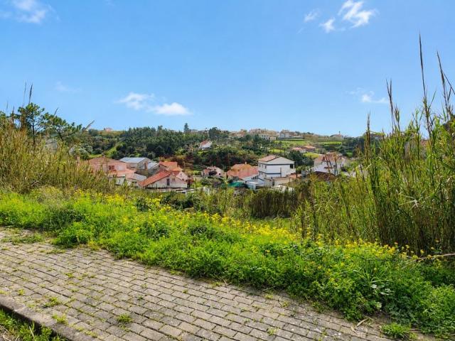 ERICEIRA FONTE BOA DOS NABOS LOTE DE TERRENO URBANO COM 330 M2