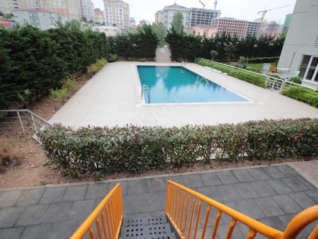 Şerifali Mah. Tatlusu'da Happy Garden Sit. Arakat Havuzlu 2+1