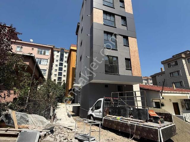 Şerifali Finans Merkezi Sıfır Arakat 1+1 Kiralık