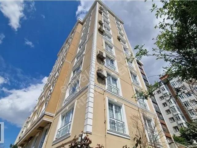 Şerifali'nin Kalbinde, Finans Merkezi Komşusu Satılık 3+1