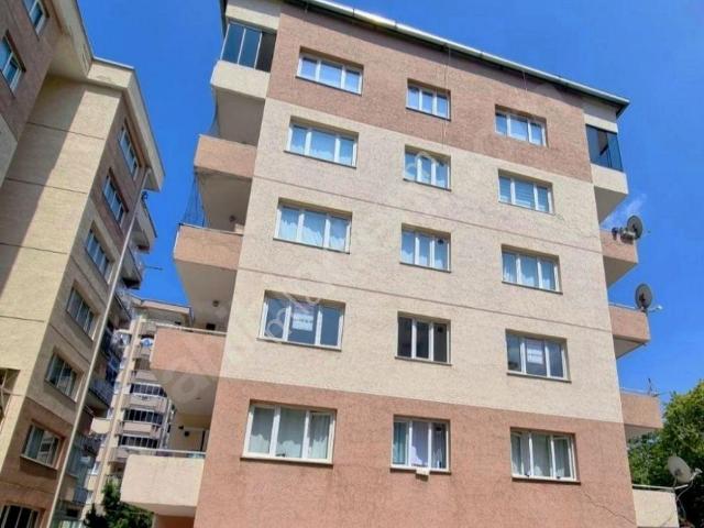 Erikli Cadde Üzeri Site İçi Asansörlü Otoparklı 3+1 130m² Daire