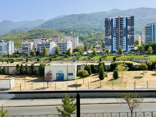 Erikli Bağlaraltında 3+1 140 M2 Manzaralı Site İçi Ara Kat Daire