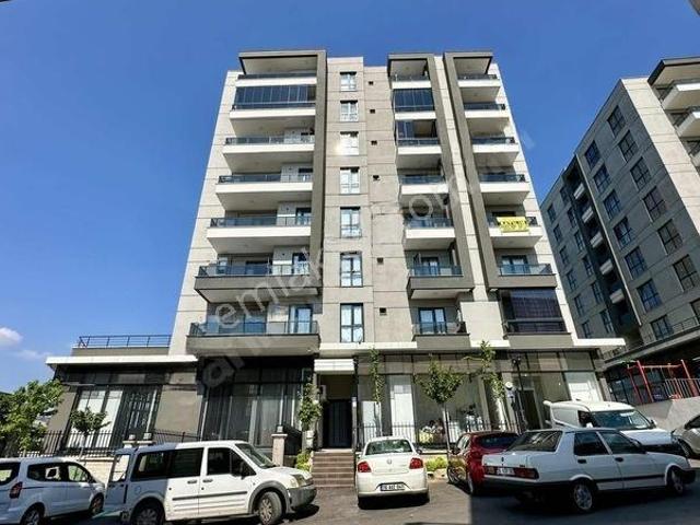 Erikli Esenevlerde Metro Dibinde Sıfır Lüks 2+1 Site İçi Daire