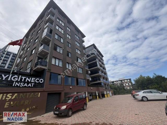 Eriklimanda Deniz Ve Doğa Manzaralı Eşyalı 1+1 Satılık Daire
