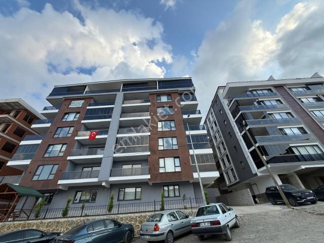 Eriklimanda Deniz Manzaralı, Ebeveyn Banyolu 145 M² Satılık 3+1