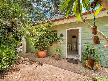 Erina Heights 10A Matcham Road