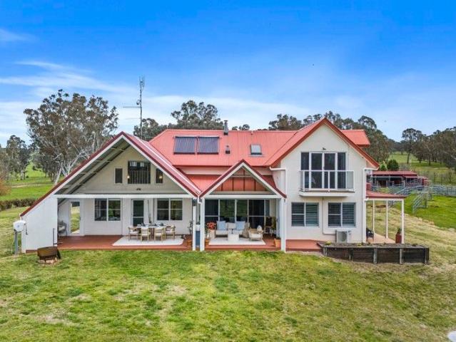 Erinmist Riverfront Lifestyle on 74 Acres