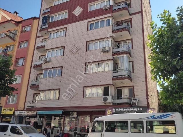 Erkuş Gayrimenkul'den Halk Caddesinde 3+1 Kiralık Daire