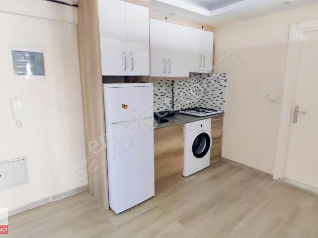 Erkuş Gayrimenkul'den Sağlık Hastanesine Yakın 2+1 Eşyalı Apart
