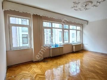 Meşrutiyet, Şişli, Merkez, Şişli - Balkon