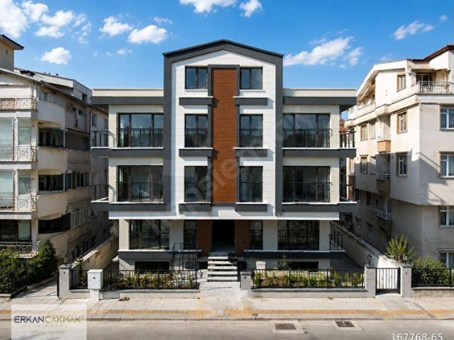ERKAN ÇAKMAK'tan Panoramik Manzaralı Sıfır Ara Kat 1+1 Daireler