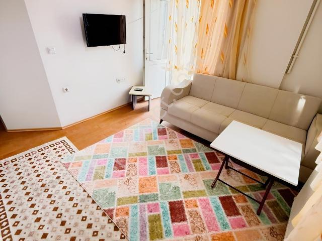 Erkan Doğan'dan Merkezi Konum'da 1+1 Eşyalı Kiralık Daire