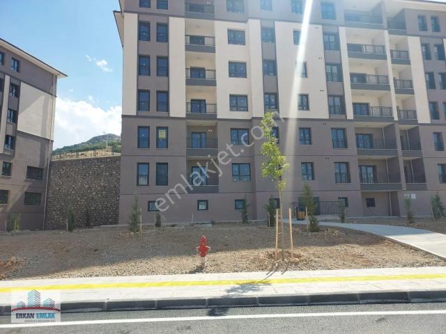 Erkan Emlaktan Akoğuz Tokilerde Manzaralı Kiralık 3+1 Daire